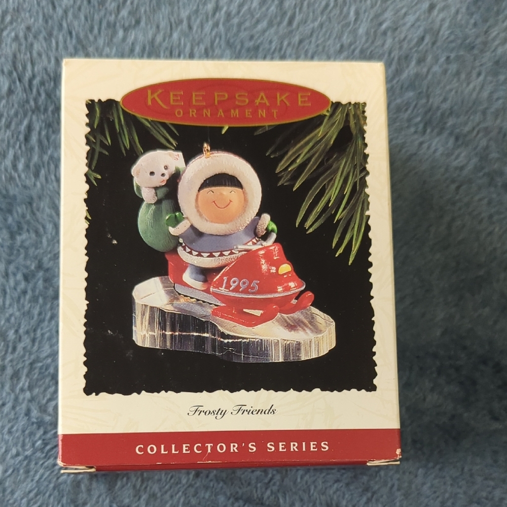 Hallmark Keepsake Ornament - Frosty Friends Red and White